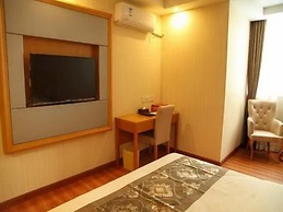 GreenTree Inn Zhuhai Light Rail Pearl Station Express Hotel