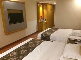 GreenTree Inn Zhuhai Light Rail Pearl Station Express Hotel