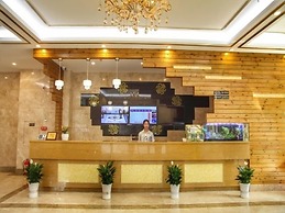 GreenTree Inn Zhuhai Light Rail Pearl Station Express Hotel