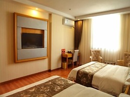 GreenTree Inn Zhuhai Light Rail Pearl Station Express Hotel