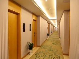 GreenTree Inn Zhuhai Light Rail Pearl Station Express Hotel