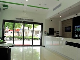 Vatica Shanghai Jiading District Anting Metro Station Volkswagen Facto