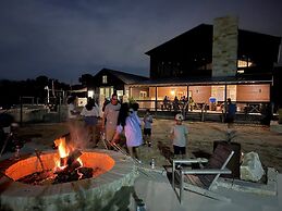 Canyon Lakeview Resort