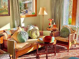 Ah House Nelson City B&B