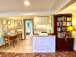 Ah House Nelson City B&B