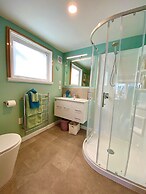 Ah House Nelson City B&B