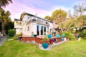 Ah House Nelson City B&B