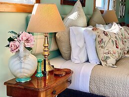 Ah House Nelson City B&B