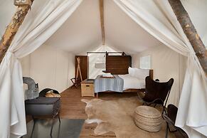 Under Canvas Mount Rushmore