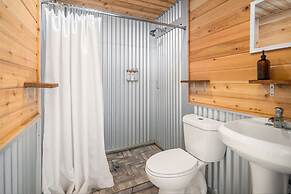 Under Canvas Mount Rushmore