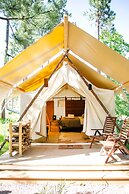 Under Canvas Mount Rushmore