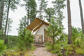 Under Canvas Mount Rushmore