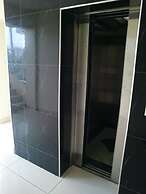 Tomax Apartments Brooks