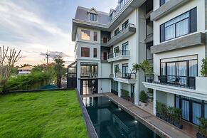 Bayon Modern Residence