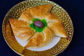 Bayon Modern Residence