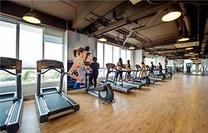 Sunrise City 2BR Luxury SWPool 30th