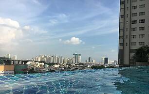 Sunrise City 2BR Luxury SWPool 30th
