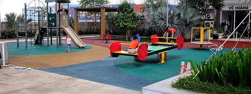 Sunrise City 2BR Luxury SWPool 30th