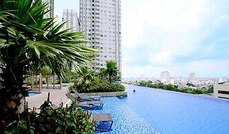 Sunrise City 2BR Luxury SWPool 30th