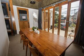 Green Hill Bed Station - Hostel