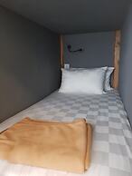 Green Hill Bed Station - Hostel