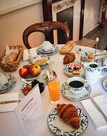 Hôtel La Villa Fleurie