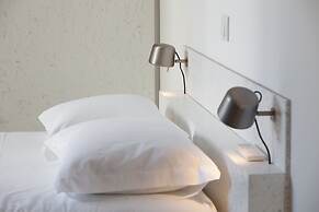 7g Roaster Apartments