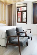 7g Roaster Apartments