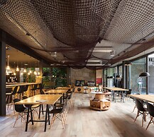 7g Roaster Apartments