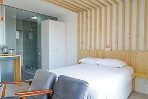 7g Roaster Apartments