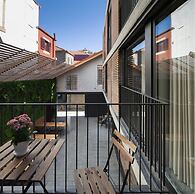 7g Roaster Apartments