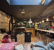 7g Roaster Apartments