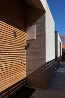 7g Roaster Apartments