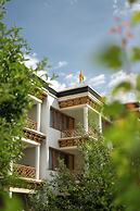 Hotel Karma Inn