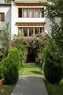Hotel Karma Inn