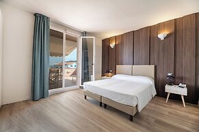 Hotel Riva Del Sole