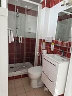 Brit Hotel Des Halles