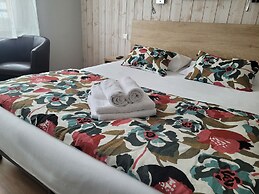 Brit Hotel Des Halles