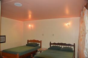 Howler Monkey Resort