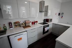 The L1 Rodney St Rooms