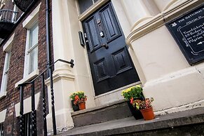 The L1 Rodney St Rooms