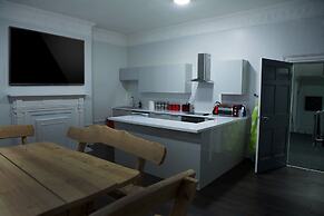 The L1 Rodney St Rooms