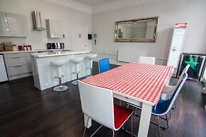 The L1 Rodney St Rooms