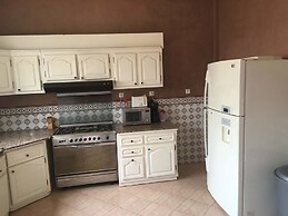 Beach Side Luxurious Villa Ref1098