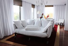 Residence Master Suite in Porteño Building