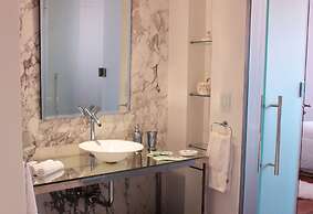 Residence Master Suite in Porteño Building