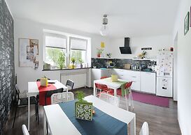 7th Room Guest House
