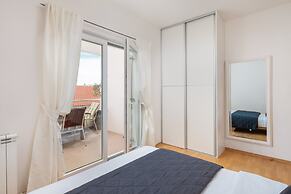 Apartments Arausa with Pool