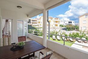 Apartments Arausa with Pool