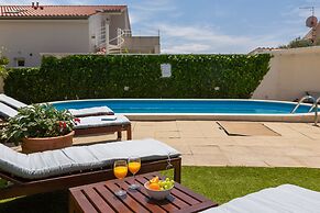 Apartments Arausa with Pool